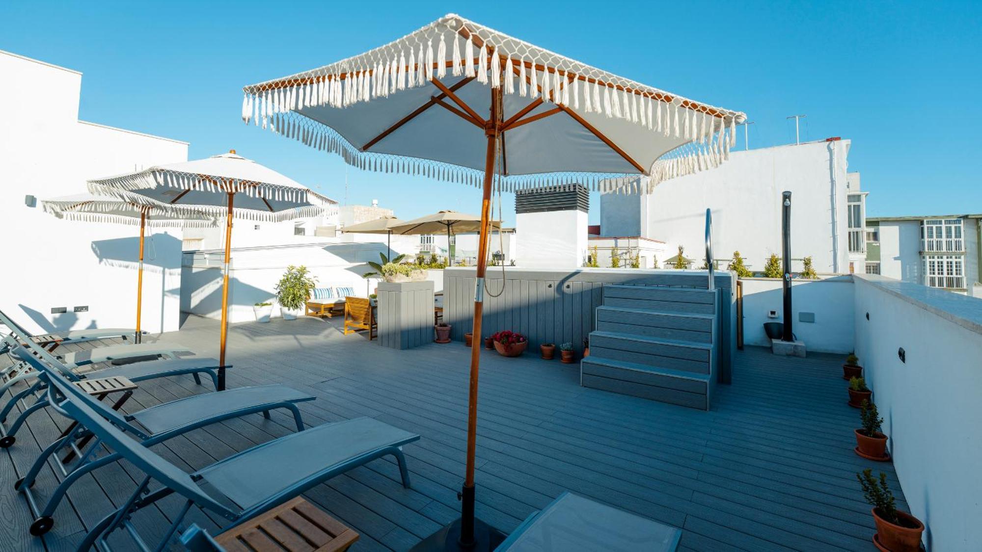 Aparthotel Luz De Gades - Suites Spa Gym - Adults Only กาดิซ ภายนอก รูปภาพ