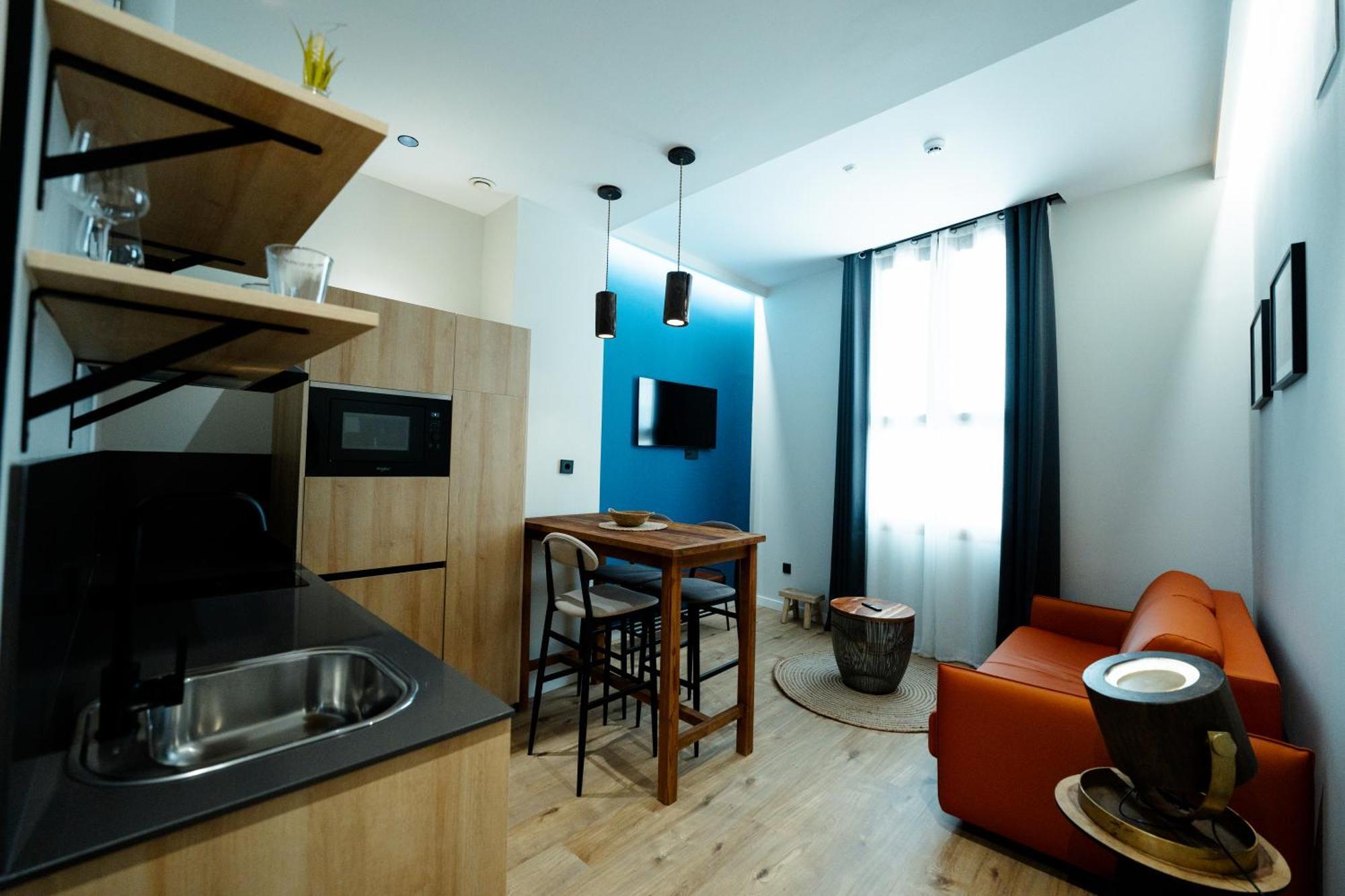 Aparthotel Luz De Gades - Suites Spa Gym - Adults Only กาดิซ ภายนอก รูปภาพ