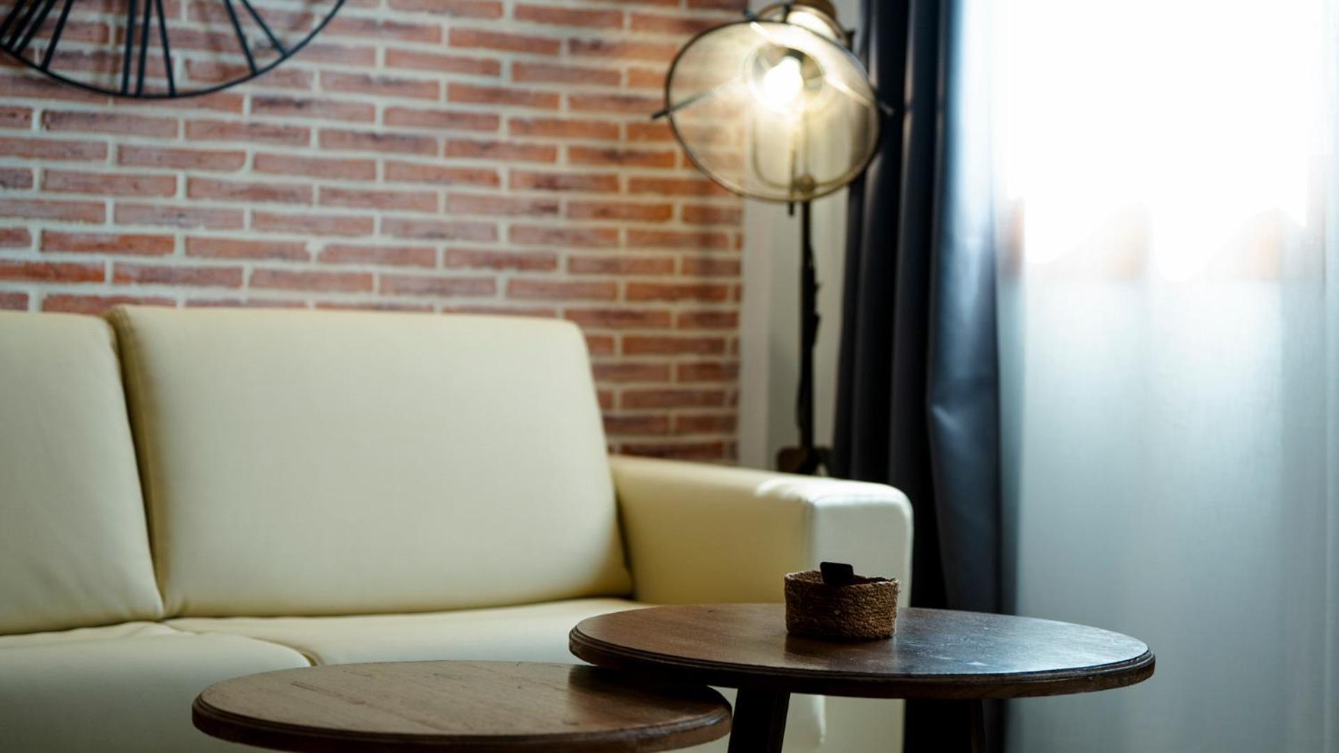 Aparthotel Luz De Gades - Suites Spa Gym - Adults Only กาดิซ ภายนอก รูปภาพ
